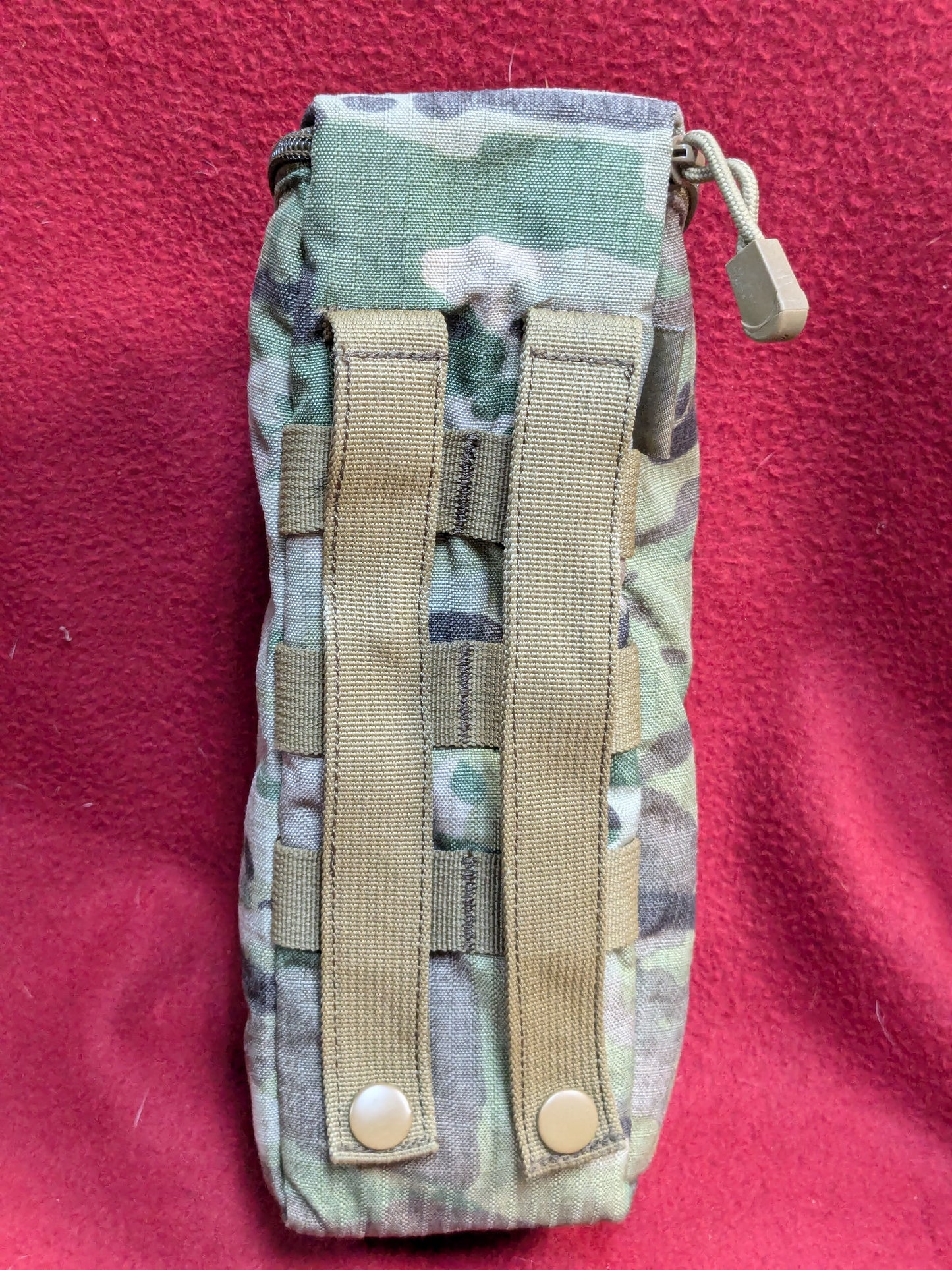 CamelBak Max Gear Bottle Pouch, Multicam Insulated  Used (09o- db3-YLU116)