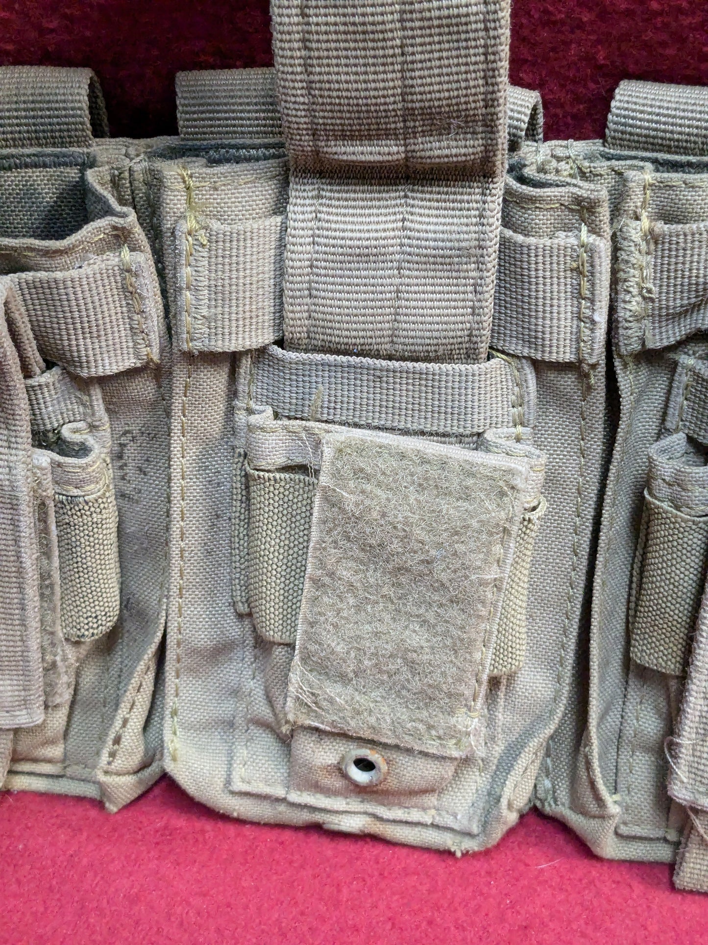 CONDOR TRIPLE STACKER OPEN-TOP M4 MAG POUCH Coyote Used (34cr- ca2-YLU122)