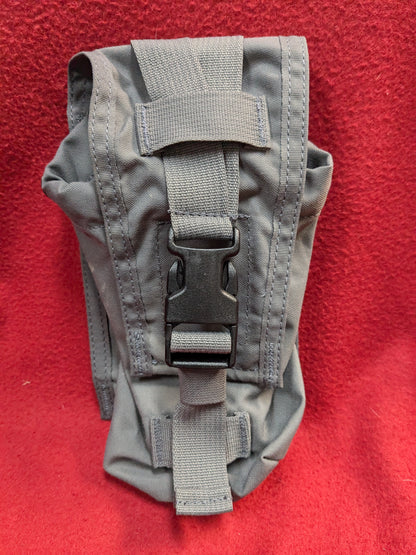 T.REX Hydro Pouch Wolf Gray Good Condition (ca3-YLU133)