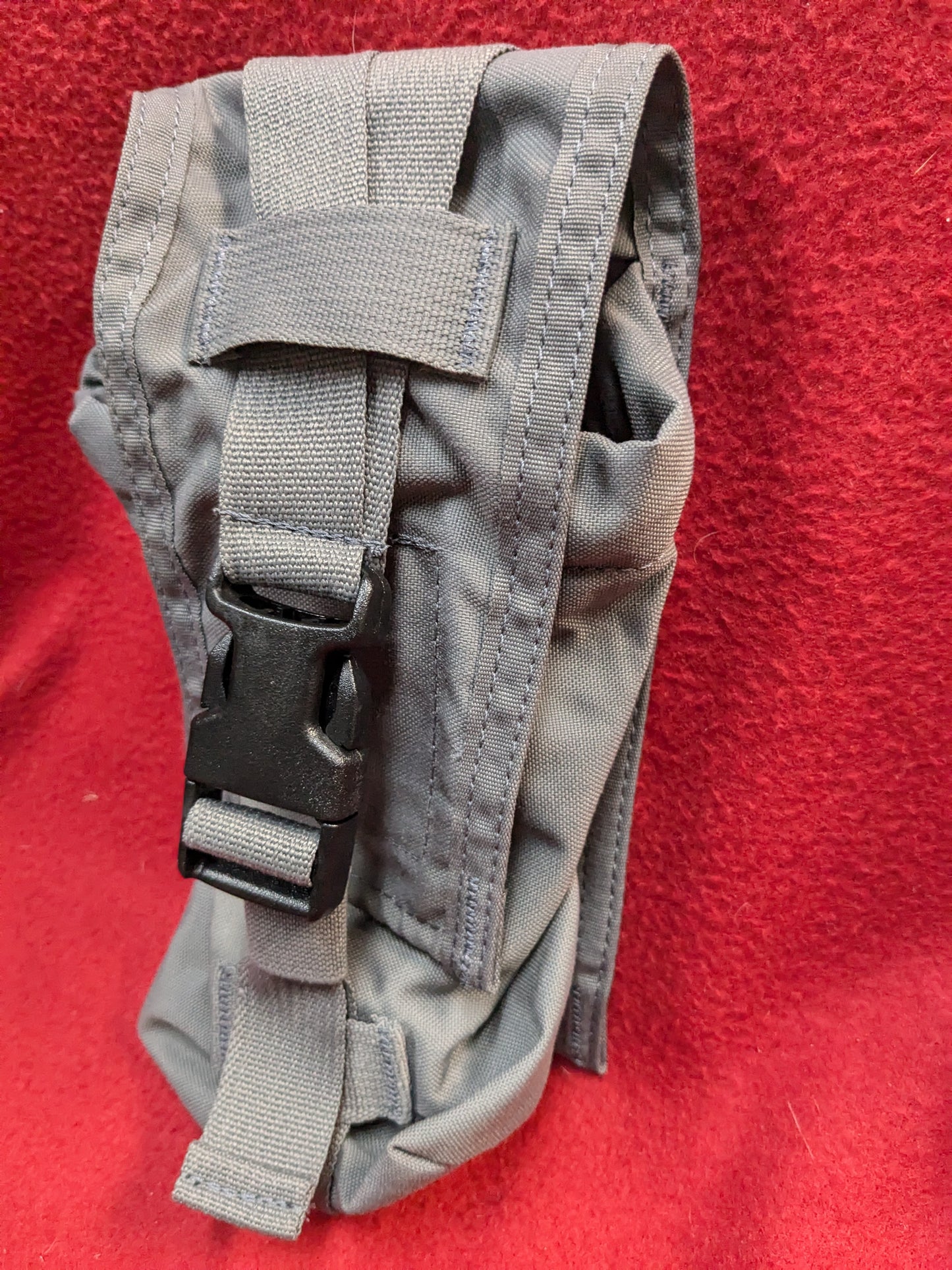 T.REX Hydro Pouch Wolf Gray Good Condition (ca3-YLU133)