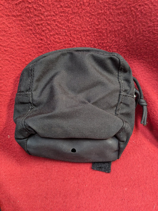 Small Utility / Admin Pouch Black Used  (36cr- ca4-YLU193)