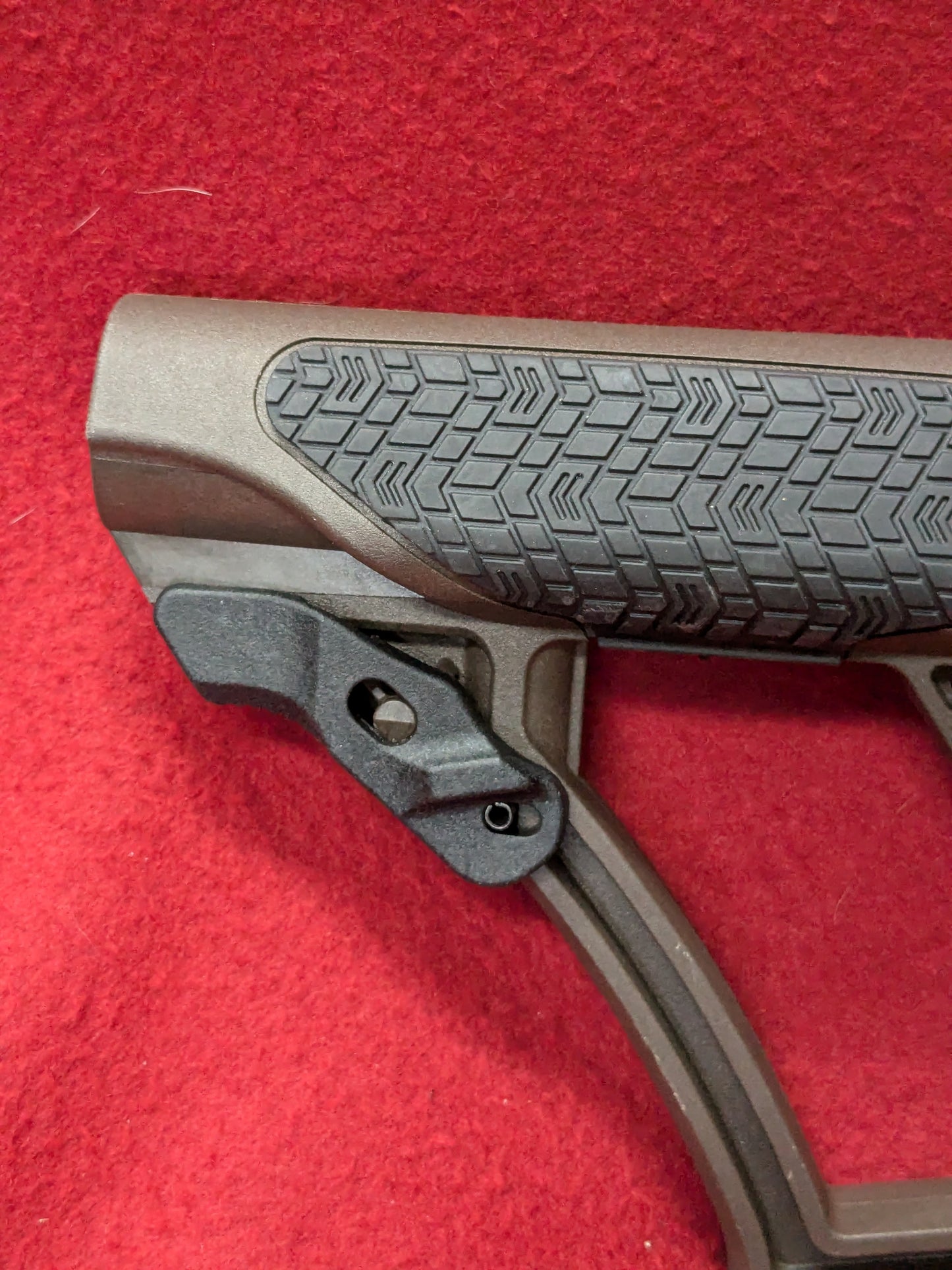 Daniel Defense Collapsible Mil-Spec Buttstock Convex / Concave Padding Used (FB17-GUA10)