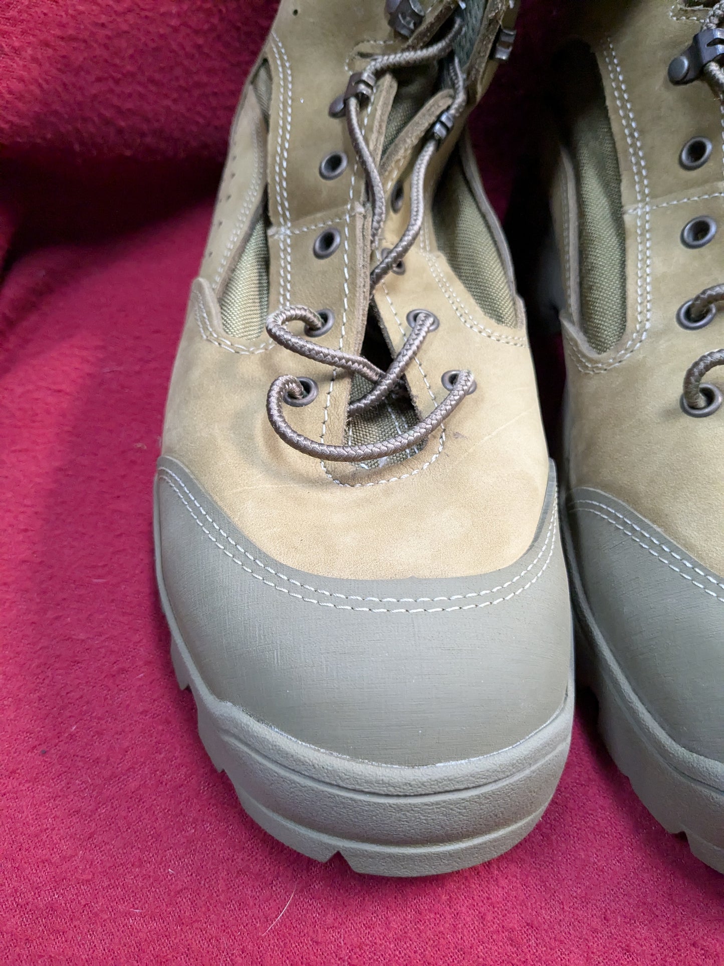US Army Bates 12 R E03612C  Deployment Mountain Combat Boots Excellent condition (39cr- cb12-GUA81)