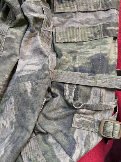 Mayflower Velocity Systems A-TACS Camo 30L Summit Pack Excellent Condition ATACS (BA04-GUA116)