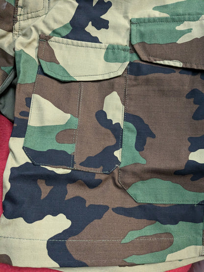 NOS OPS Ur-Tactical Lissom Tactical Shorts M81-Woodland Camo size: 34 (fa12-PET08)