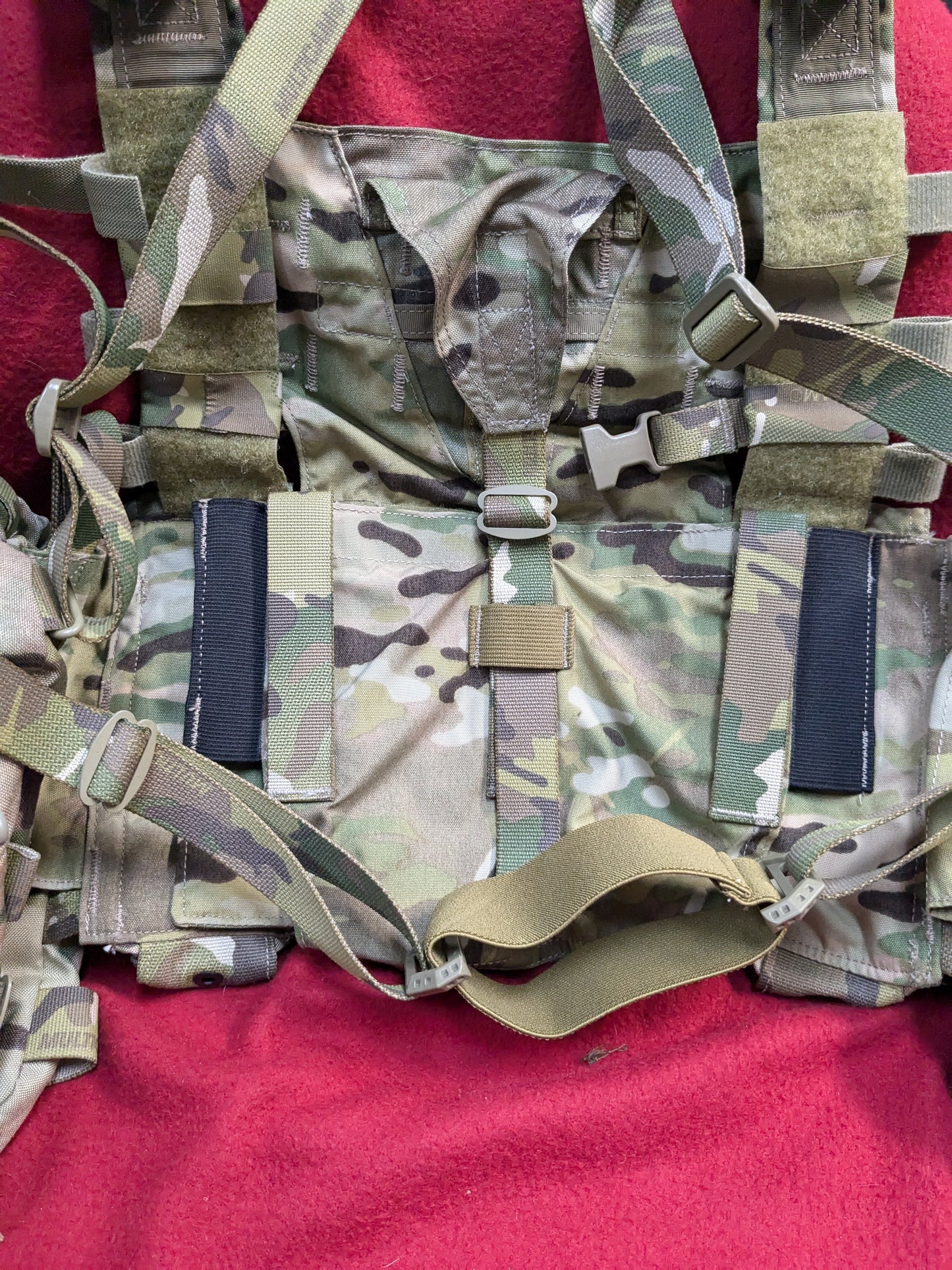 Crye Precision Multicam AVS CR1 Detachable Chest Rig W/ Harness And Pouches (11n- DC10-PET35)