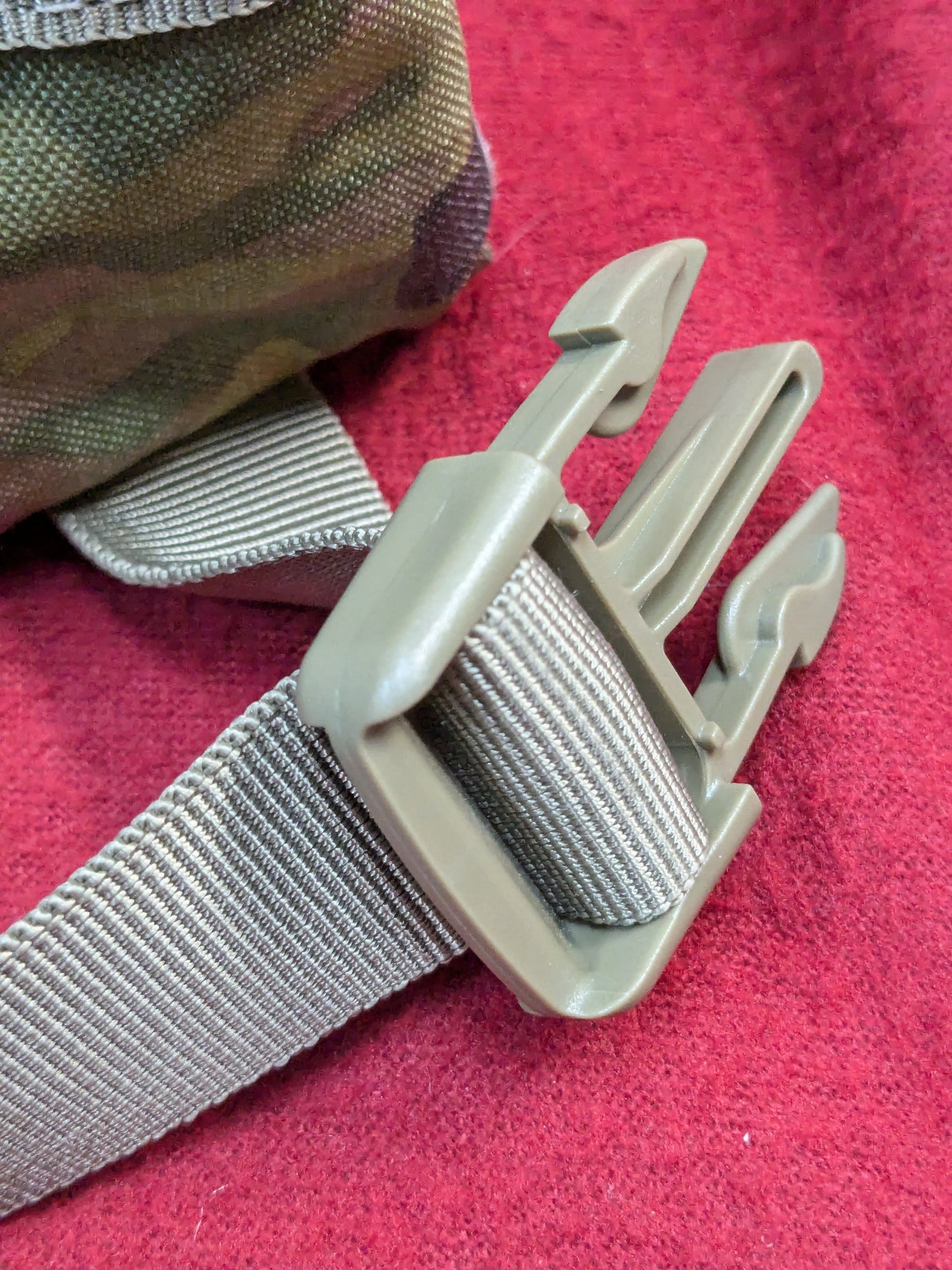 NOS Condor MOLLE Double Frag Grenade Pouch Multicam (30cr- ca5-PET61)