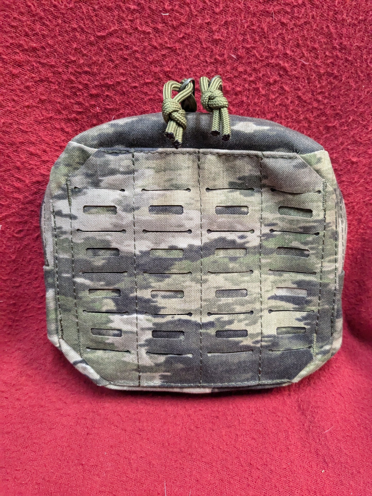 Templars Gear Multipurpose Bag Molle ATACS Excellent Condition (30cr- ca5-PET65)