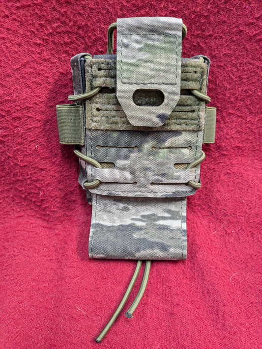 Templars Gear Universal Radio Pouch ATACS Good Condition (30cr- ca5-PET71)