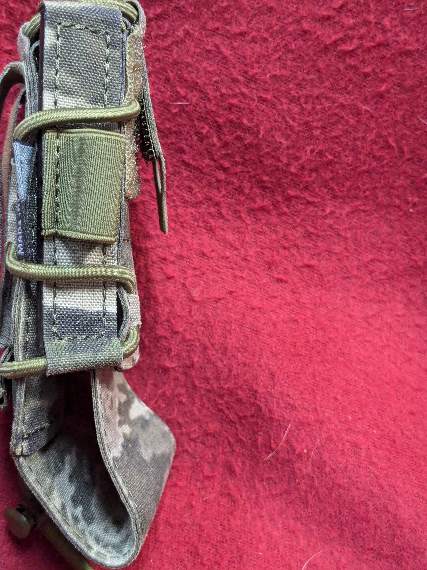 Templars Gear Universal Radio Pouch ATACS Good Condition (30cr- ca5-PET71)