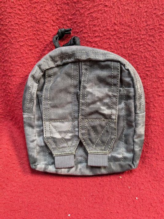 Ops UR-Tactical small admin/9mm Pouch ATACS Good Condition (30cr- ca5-PET107)