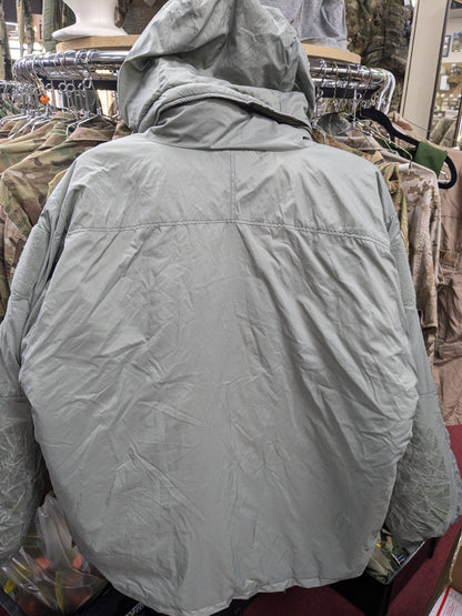 NOS Halys Primaloft Level 7 Parka ECWS Medium Marshmellow Jacket (AA07S-25APR64)