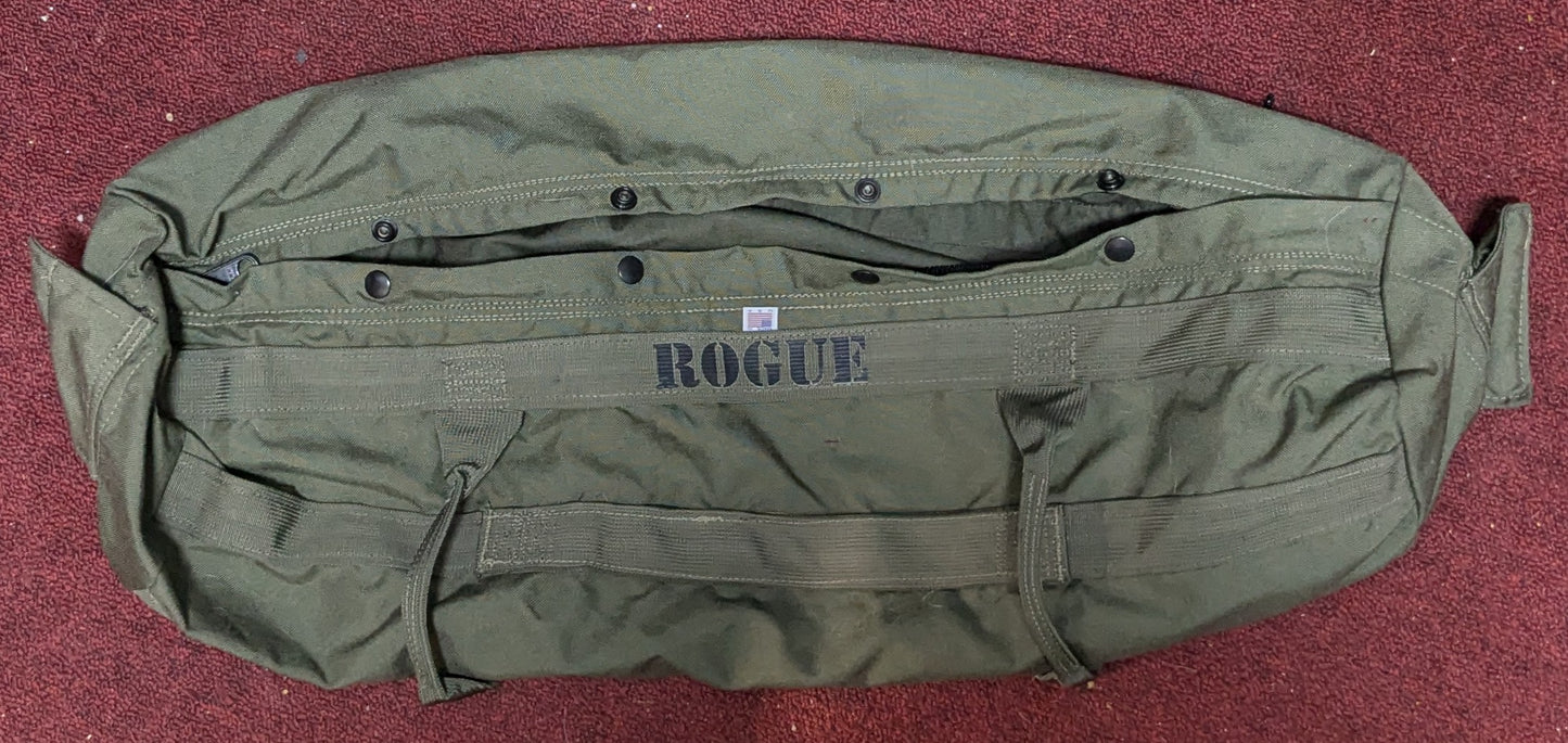 Small Zippered Duffle OD Green (FA8-26Apr29)