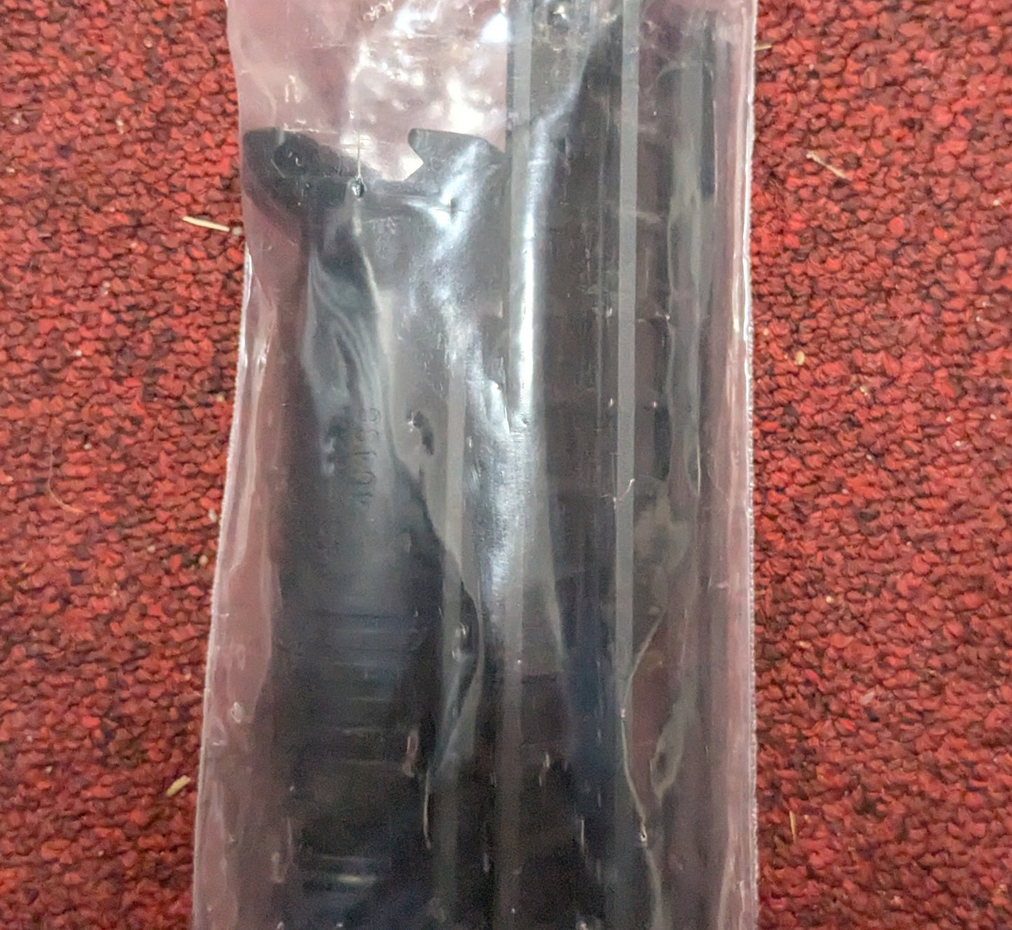 P&S Vertical Fore Grip w/2 11 Rib Rail Guards Black (FA8-25Nov04)