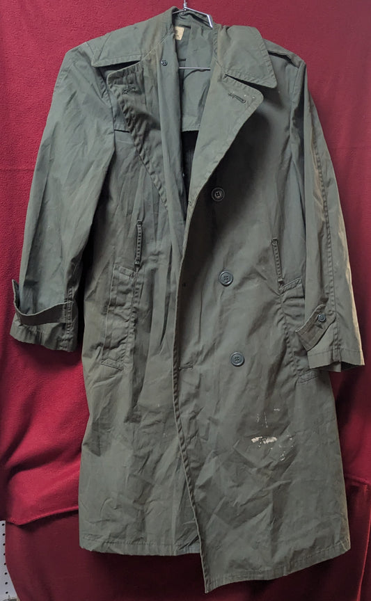Raincoat Man's Cotton and Polyester Quarpel Army Green 274 (DB05-25Aug32)