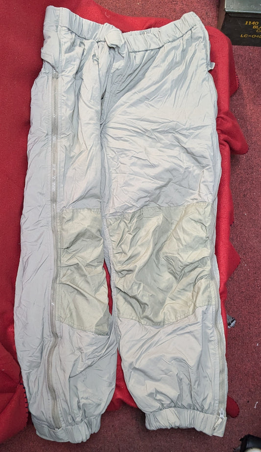 NOS Primaloft ADS Gen III L7 Bottom C Medium Regular- Trousers Extreme Cold Weather Military (AA04-25APR62)