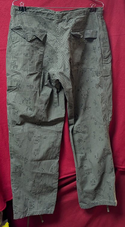 USGI Desert Night Camo Trousers Medium Regular (DB11-25Aug27)