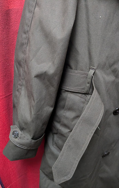 NWT Men's All Weather Coat Heritage Green 564, 38 R (DA04-25APR21)