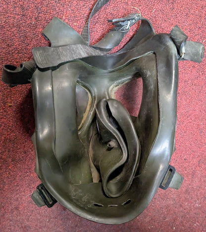 M65 Drager West German Gas Mask Size 1 (CB10-25Sep115)