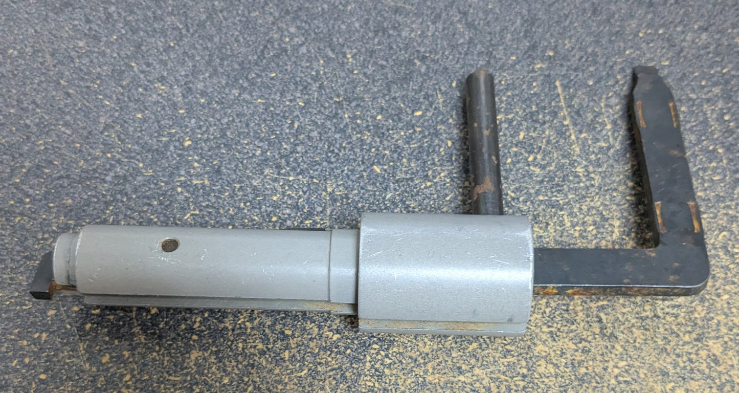 M240 Combination Scraper Extractor Tool (26Jun12)