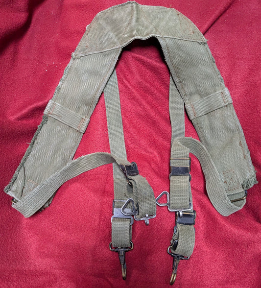 Vintage Vietnam Era M-1956 Field Pack Suspender Straps OG-107 (CB01-25APR53)