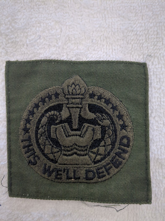 US Army Drill Sergeant Badge OD Black Subdued Sew-On (wsb11-DrillBadge)