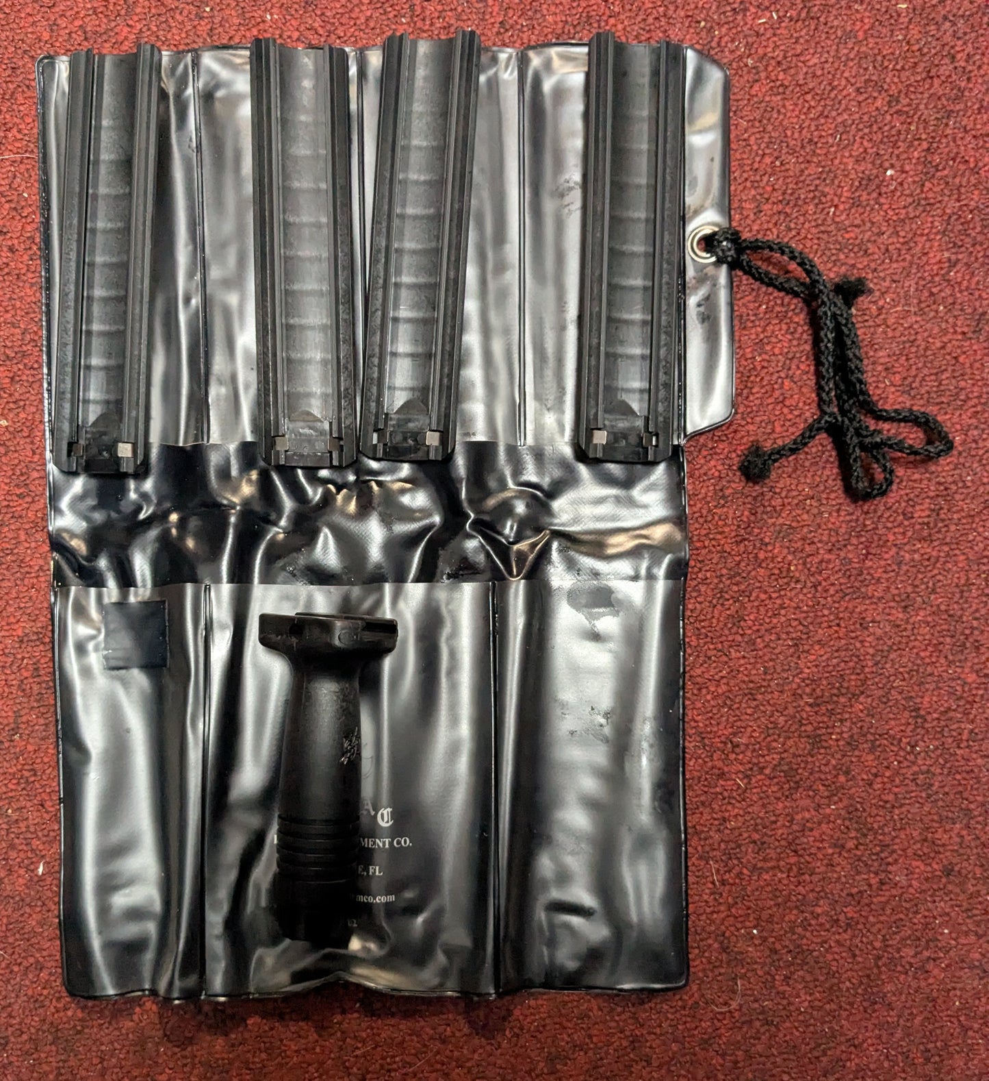 Knights Armament Set of 4 Rail Covers, 1 Vertical Foregrip (FA6-25Nov36)