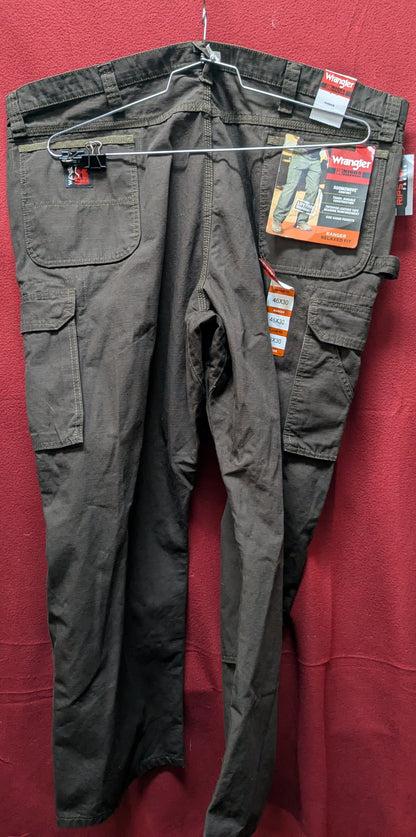NWT Wrangler Riggs Workwear Ripstop Ranger Relaxed Fit Dark Brown (CA13-25APR19)