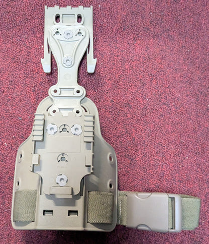 Safariland 6004-UFA Single Strap Leg Shroud w/ QLS 19 Tan (AB16-25Jul63)