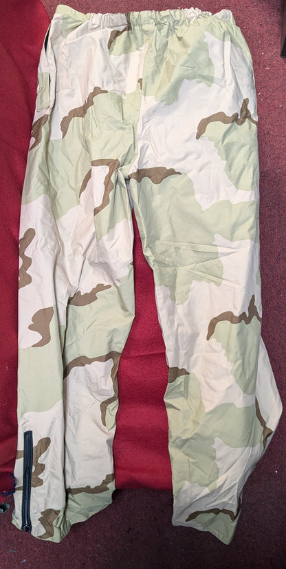 NOS Adventure Tech Reversible Desert Night Camo All Weather Pants Large (ab01-25APR85)
