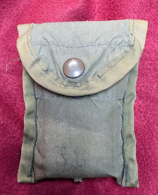US Military Camouflaged Field First Aid Dressing Pouch, 2 Unopened 4x7" Bandages (CB01-25APR51)