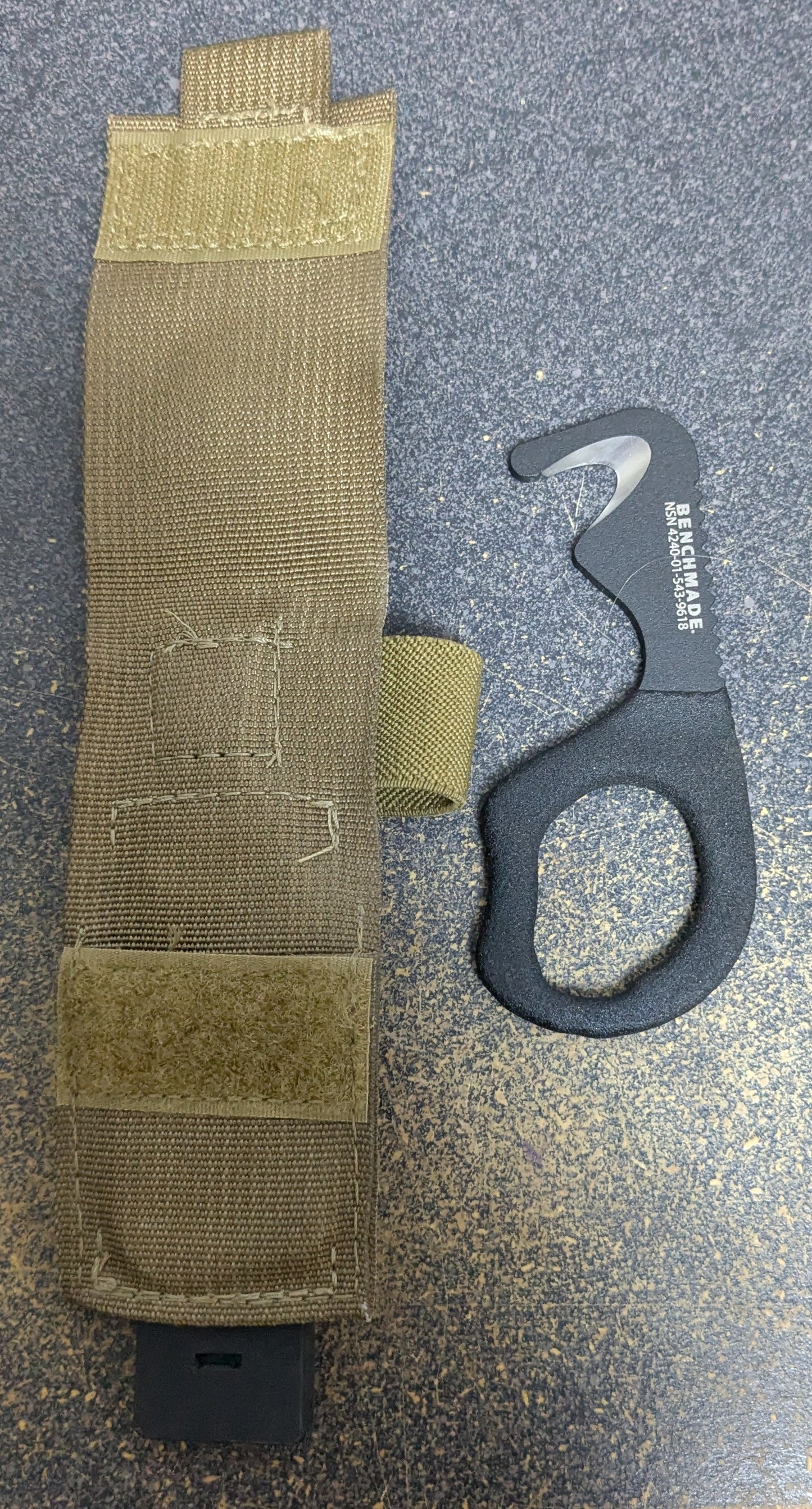 Benchmade First Responder Rescue Strap Cutter & Sheath (CB3-26Jan75)