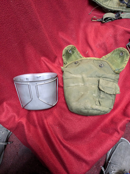 Vintage Canteen Cup and Cover (CB01-25APR52)