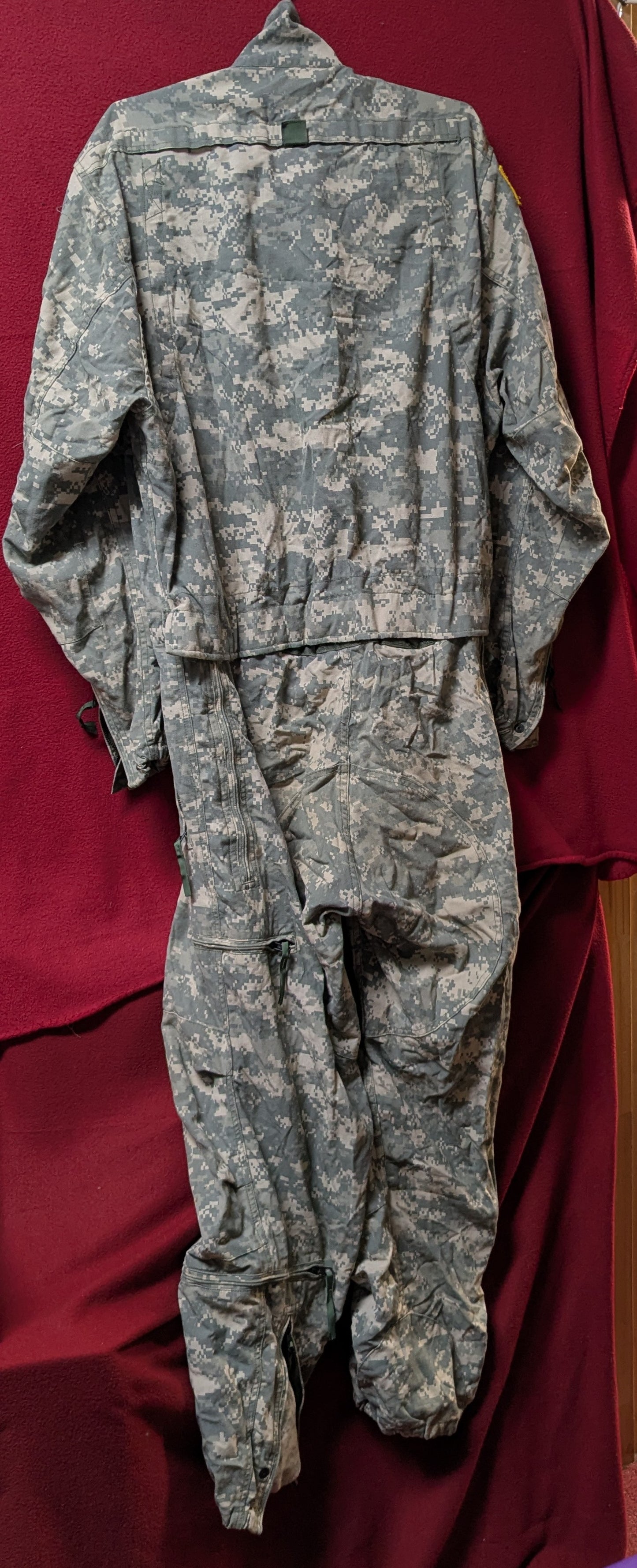 Class 2 Combat Vehicle Coveralls, Crewmans ACU Large Regular (FA15-26Jan71)