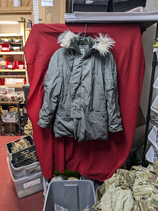 NOS Parka Extreme Cold Weather Type N-3B Medium (cb04-25Jun97)