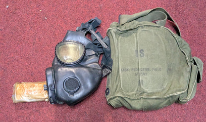 M17 Gas Mask w/Carrying Satchel Medium (CB10-25Sep116)