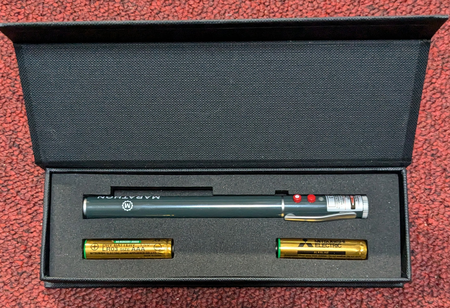 NWT Marathon Watch Company Red Light Laser Pointer (cb03-25May130)