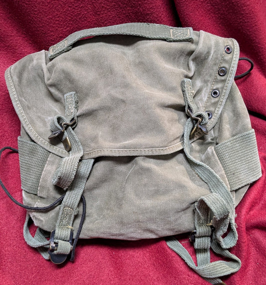 US Military Canvas M56 Field Combat Butt Pack (CB01-25APR50)
