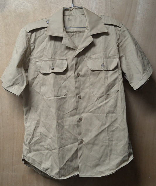 US Army Short Sleeved Khaki Shirt Medium (AA16-26May1)