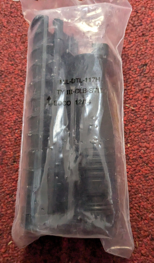 P&S Vertical Fore Grip w/2 11 Rib Rail Guards Black (FA8-25Nov04)