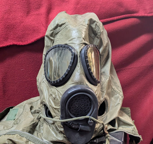 M6A2 Chemical Biological Hood With M17 Gas Mask Medium (DB2-25Sep89)