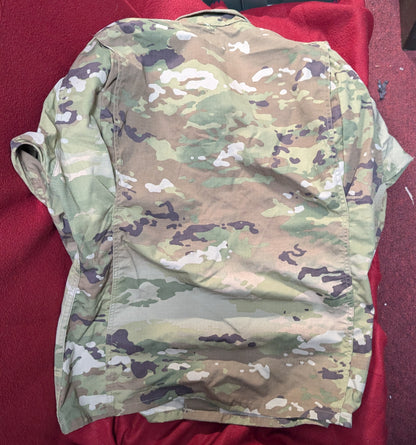 NWT Non FR OCP Combat Coat and Pants Medium Regular (ac03-25APR113)
