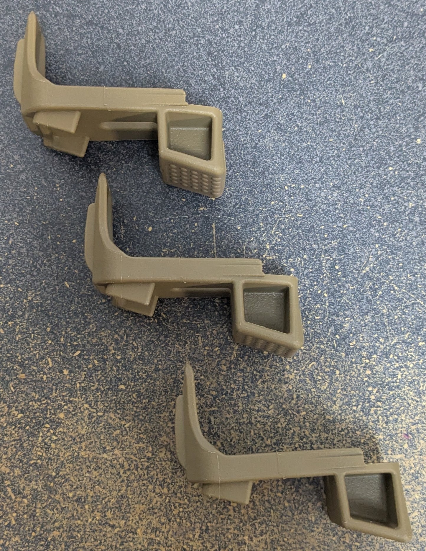 NWT MAGPOD 3 Pack Coyote Tan Gen 3 PMAG Base Plate(AA05-26May15)