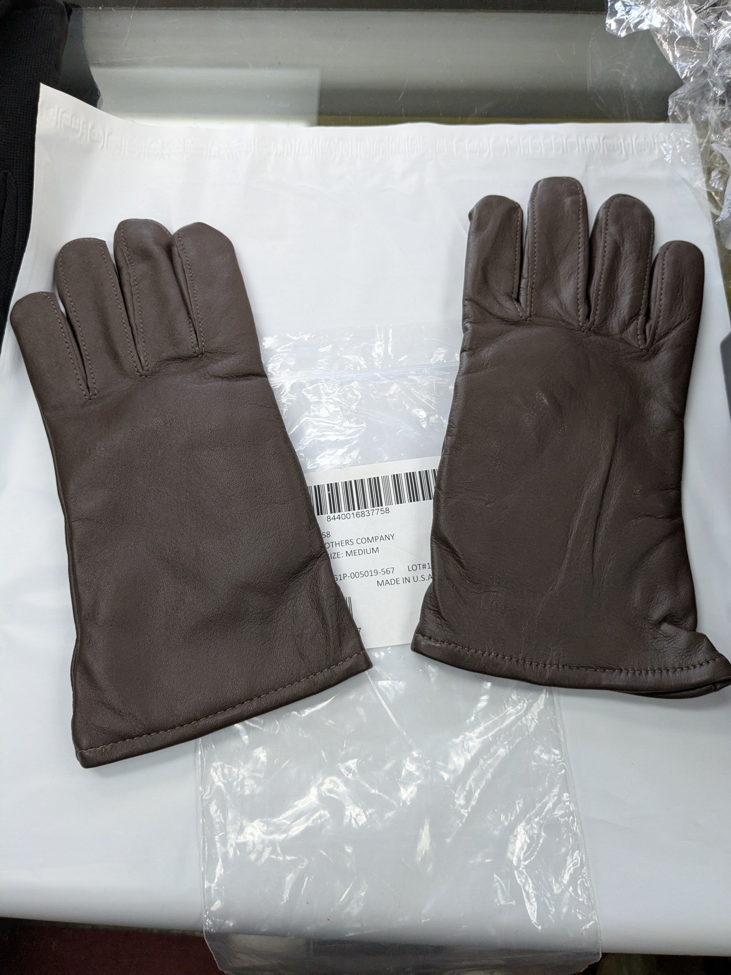 Medium US Army AGSU Brown Dress Gloves(DA5-25OCT13)
