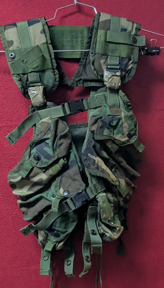 US Military Enhanced Tactical Load Bearing Vest Woodland Camo (DC7-25Sep39)