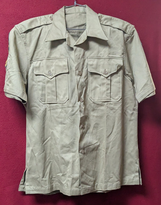 Vintage US Army Short Sleeve Button Down Medium (FB14-26Feb74)