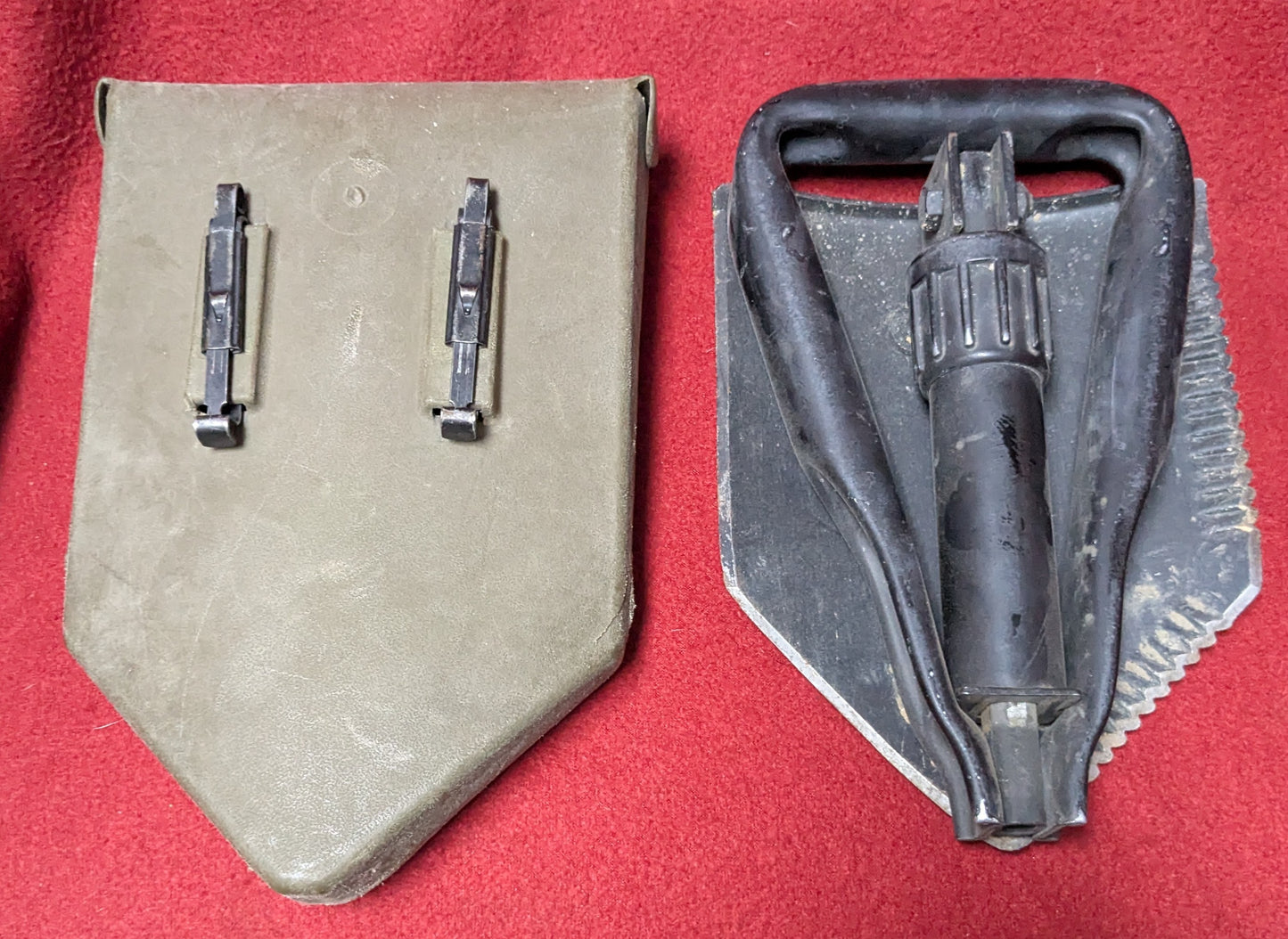 Entrenching Tool and Pouch Alice Style (26Jun11)