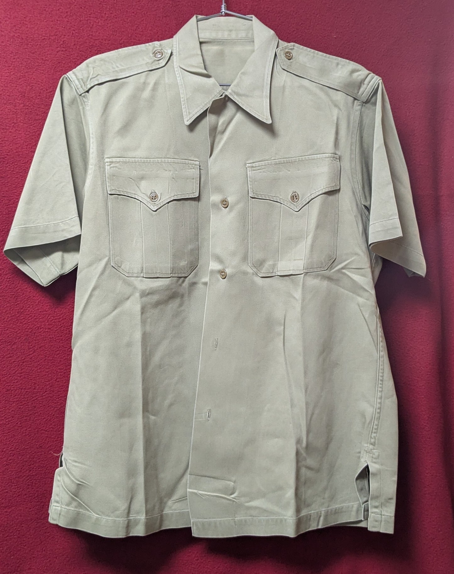 Vintage US Army Short Sleeve Button Down Medium (FB4-26Mar06)