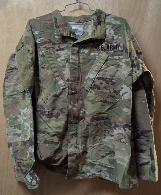 Female ACU Coat Multicam OCP 39L (AA05-26May33)