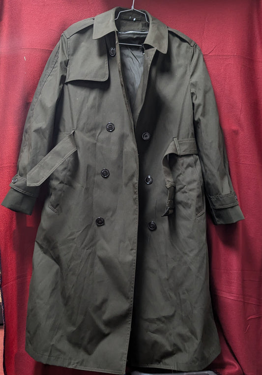 NOS Men's All Weather Coat Heritage Green 564, 40 R (DA04-25APR20)